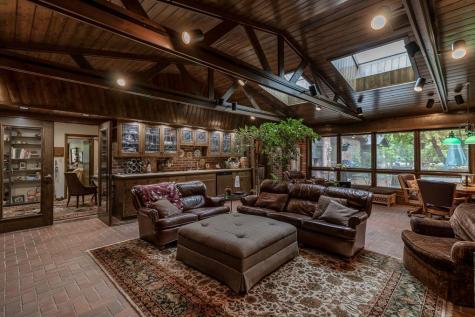 710 Summit Avenue New Ulm MN 56073