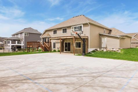 17377 80th Place N Maple Grove MN 55311