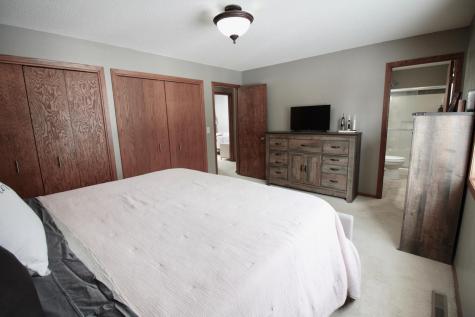 915 Hemlock Court Breckenridge MN 56520