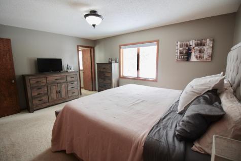 915 Hemlock Court Breckenridge MN 56520