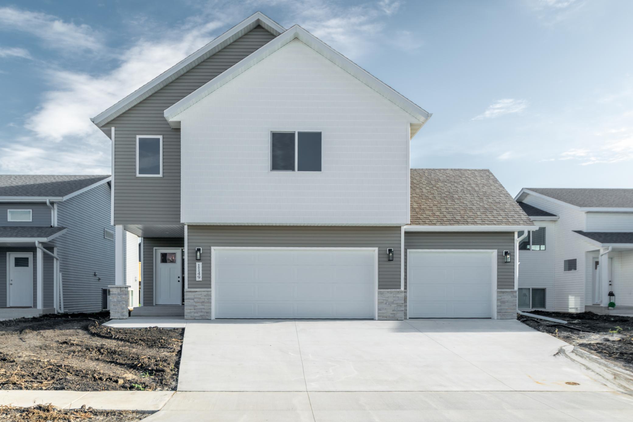 1149 60th Avenue W West Fargo ND 58078