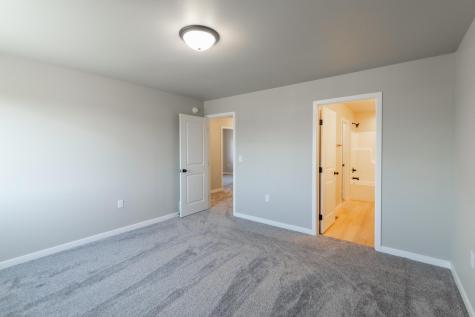 1149 60th Avenue W West Fargo ND 58078
