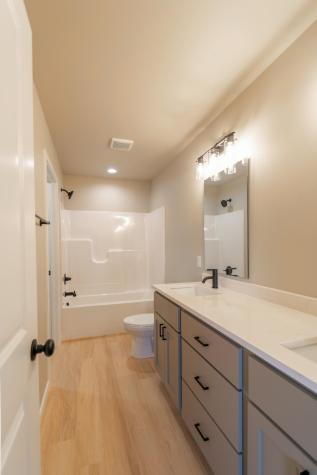 1149 60th Avenue W West Fargo ND 58078