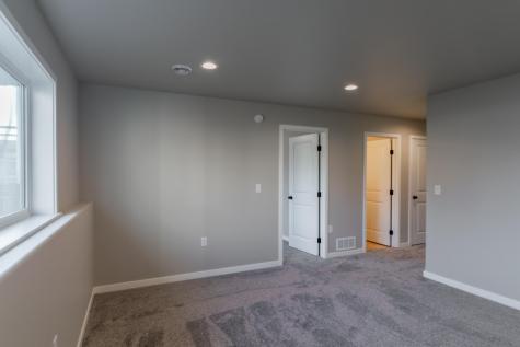 1149 60th Avenue W West Fargo ND 58078