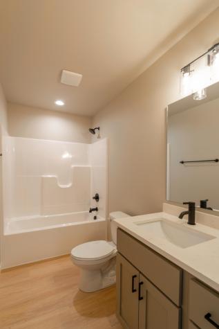 1149 60th Avenue W West Fargo ND 58078
