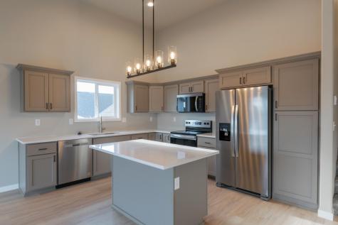 1149 60th Avenue W West Fargo ND 58078