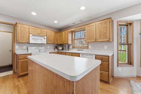4030 Woodhill Court Rockford MN 55373