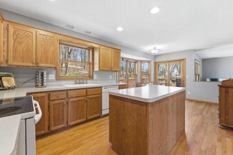4030 Woodhill Court Rockford MN 55373