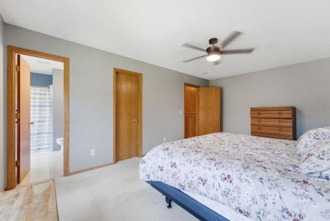 4030 Woodhill Court Rockford MN 55373