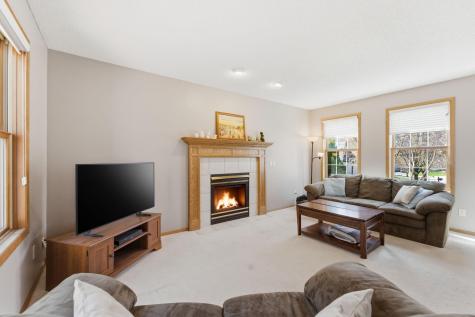 4030 Woodhill Court Rockford MN 55373