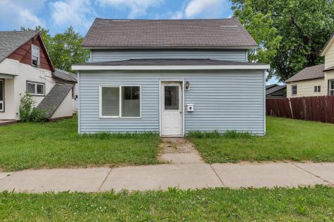 417 1st Street SW Wadena MN 56482
