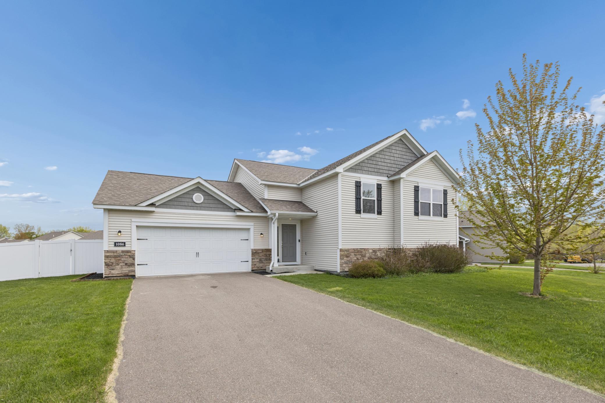 1086 Foede Circle Montrose MN 55363