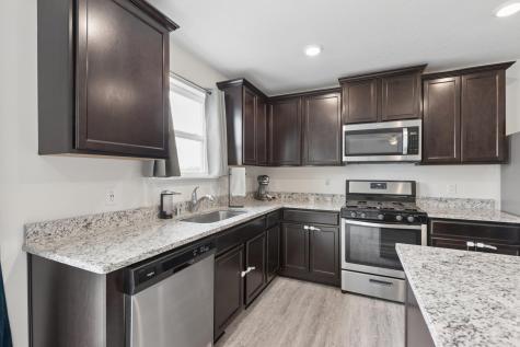1086 Foede Circle Montrose MN 55363