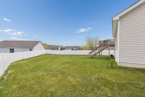 1086 Foede Circle Montrose MN 55363