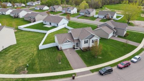 1086 Foede Circle Montrose MN 55363