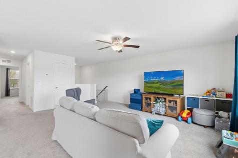 1086 Foede Circle Montrose MN 55363