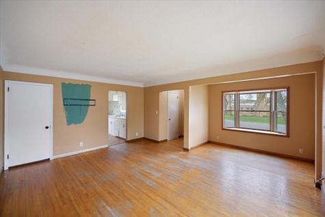 4656 2nd Avenue White Bear Lake MN 55110