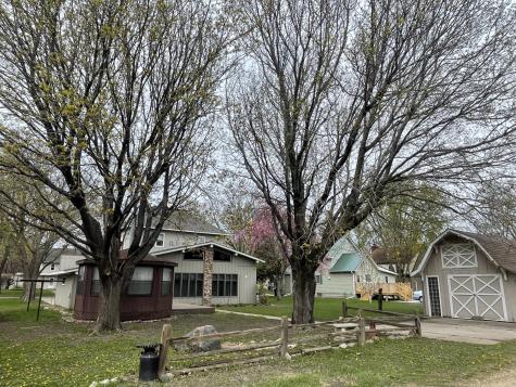 136 North Street Tracy MN 56175