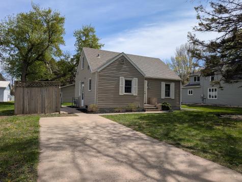 160 10th Street Tracy MN 56175