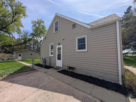 160 10th Street Tracy MN 56175