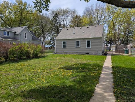 160 10th Street Tracy MN 56175