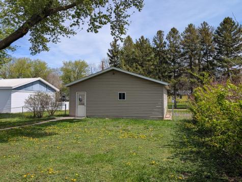 160 10th Street Tracy MN 56175
