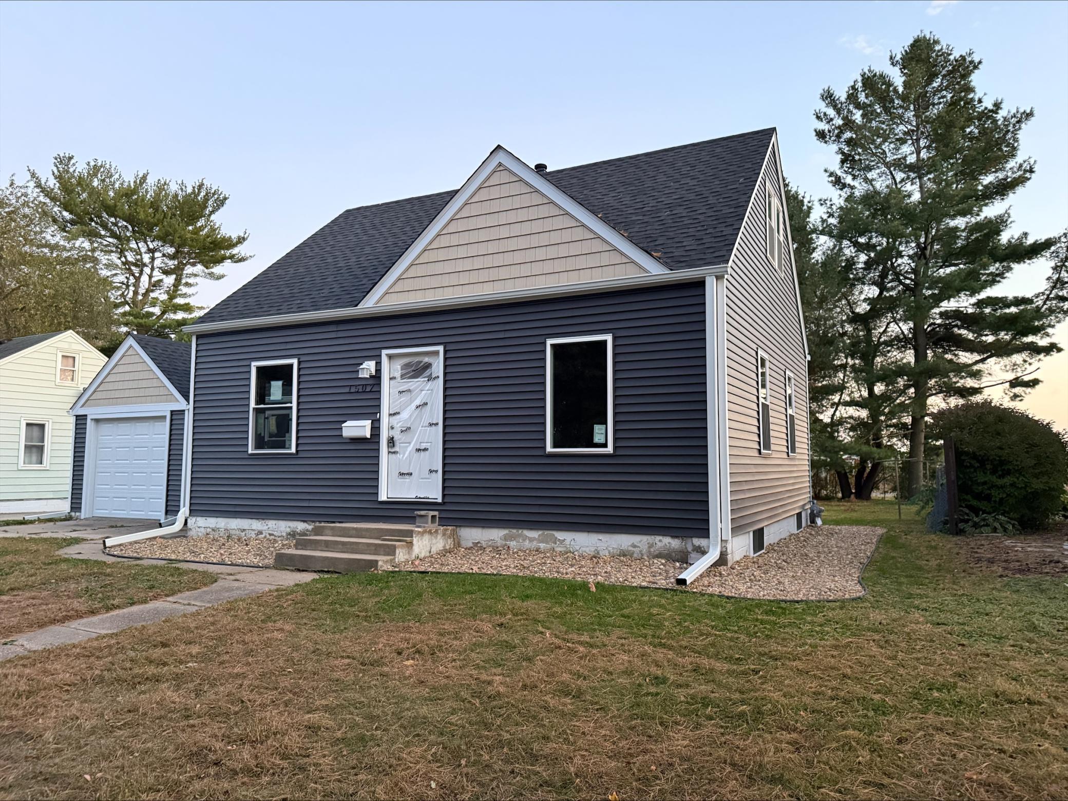 1507 4th Avenue SW Austin MN 55912