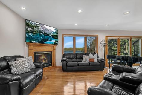 1850 Beauty Point Road SW Farwell MN 56327