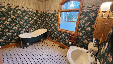919 3rd Avenue SW Pipestone MN 56164