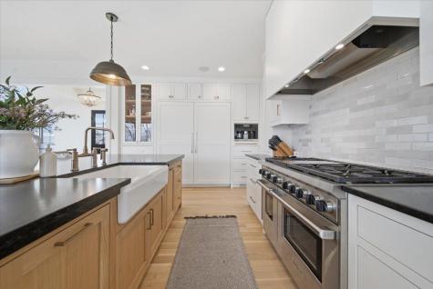 15540 52nd Place N Plymouth MN 55446