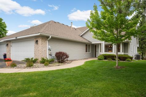 7160 Oak Pointe Curve Bloomington MN 55438