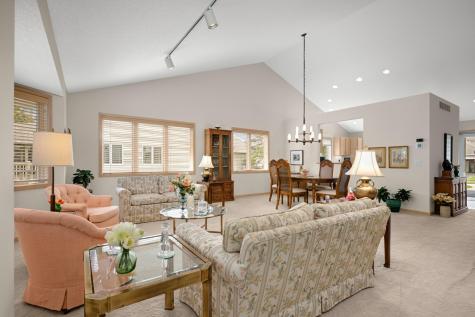 7160 Oak Pointe Curve Bloomington MN 55438