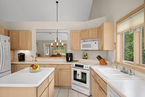 7160 Oak Pointe Curve Bloomington MN 55438