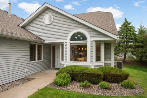 7160 Oak Pointe Curve Bloomington MN 55438