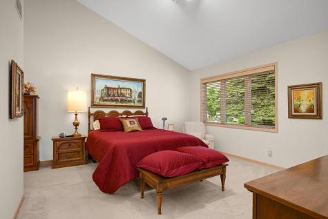 7160 Oak Pointe Curve Bloomington MN 55438