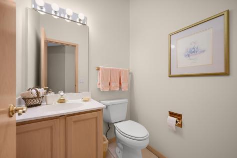 7160 Oak Pointe Curve Bloomington MN 55438