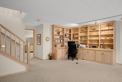 7160 Oak Pointe Curve Bloomington MN 55438