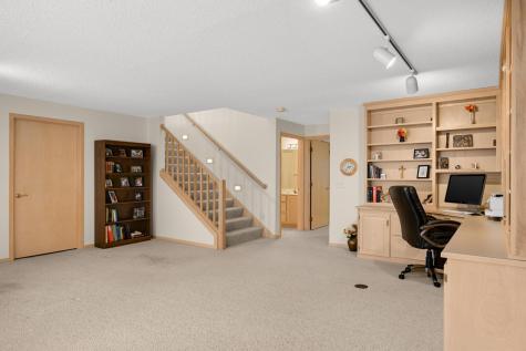 7160 Oak Pointe Curve Bloomington MN 55438