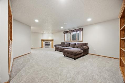 2830 Wheatland Drive S Fargo ND 58103