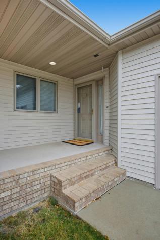 2830 Wheatland Drive S Fargo ND 58103