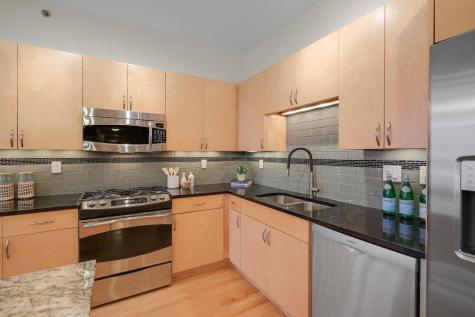 215 10th Avenue S Minneapolis MN 55415