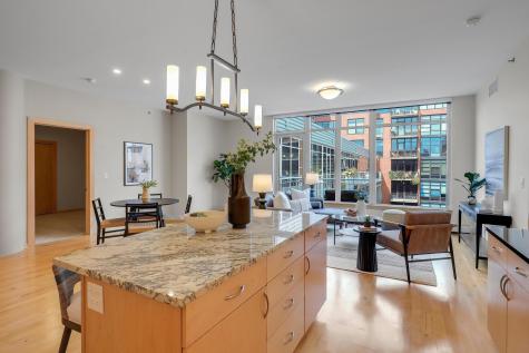 215 10th Avenue S Minneapolis MN 55415