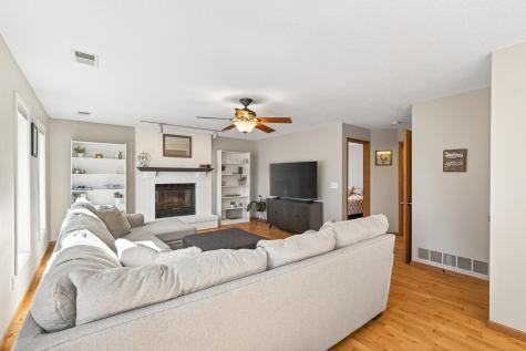 14715 39th Avenue N Plymouth MN 55446