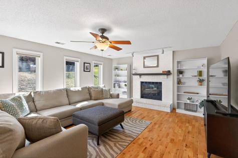 14715 39th Avenue N Plymouth MN 55446