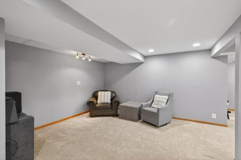 14715 39th Avenue N Plymouth MN 55446