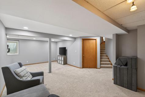 14715 39th Avenue N Plymouth MN 55446