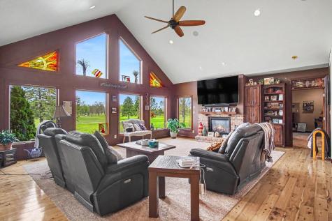 903 Fairway Drive Pipestone MN 56164