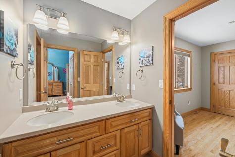 1827 7th Street E West Fargo ND 58078