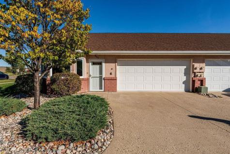 987 14th Avenue E West Fargo ND 58078