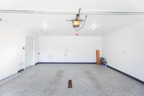 987 14th Avenue E West Fargo ND 58078